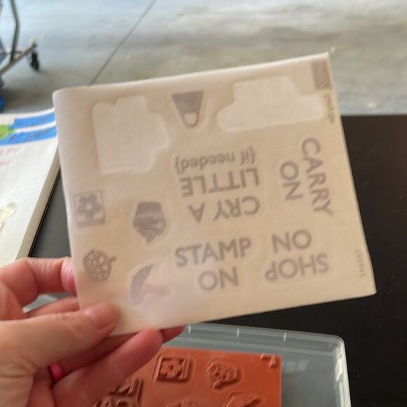 Stampin Up Hostess Carry On Rubber Set no blocks - Picture 2 of 4